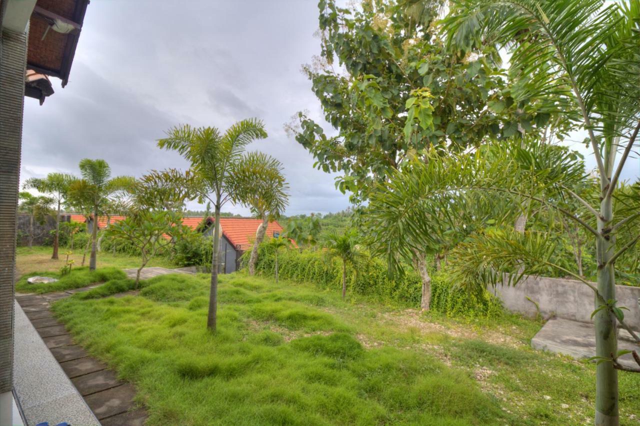 Kira Homestay Lembongan Exteriör bild